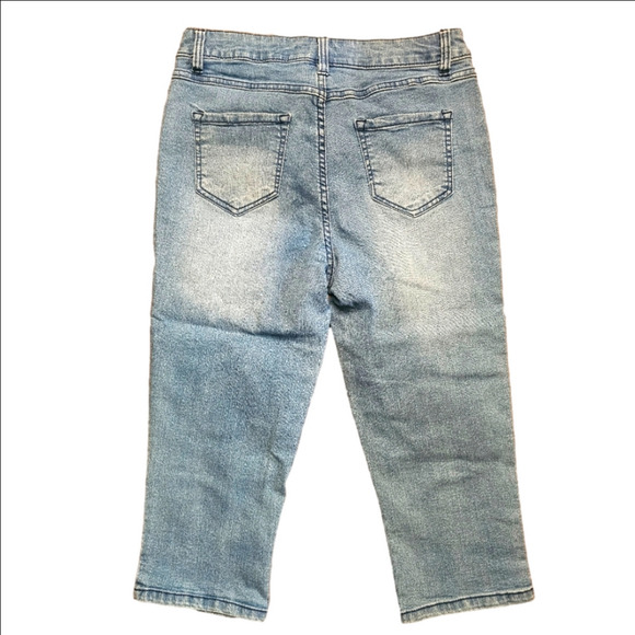 D.JEANS Capri jeans. Size 6/17inseam. EXCELLENT CONDITION! - Picture 5 of 6